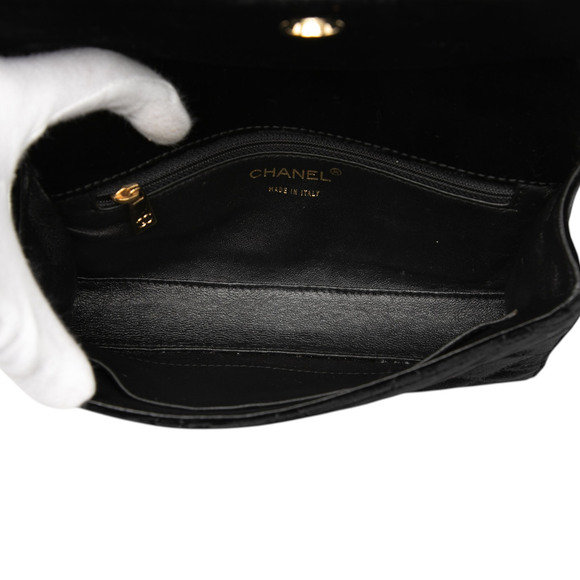 Pre-Loved Chanel CC Quilted Velvet Chain Shoulder Bag - Picture 4 of 7